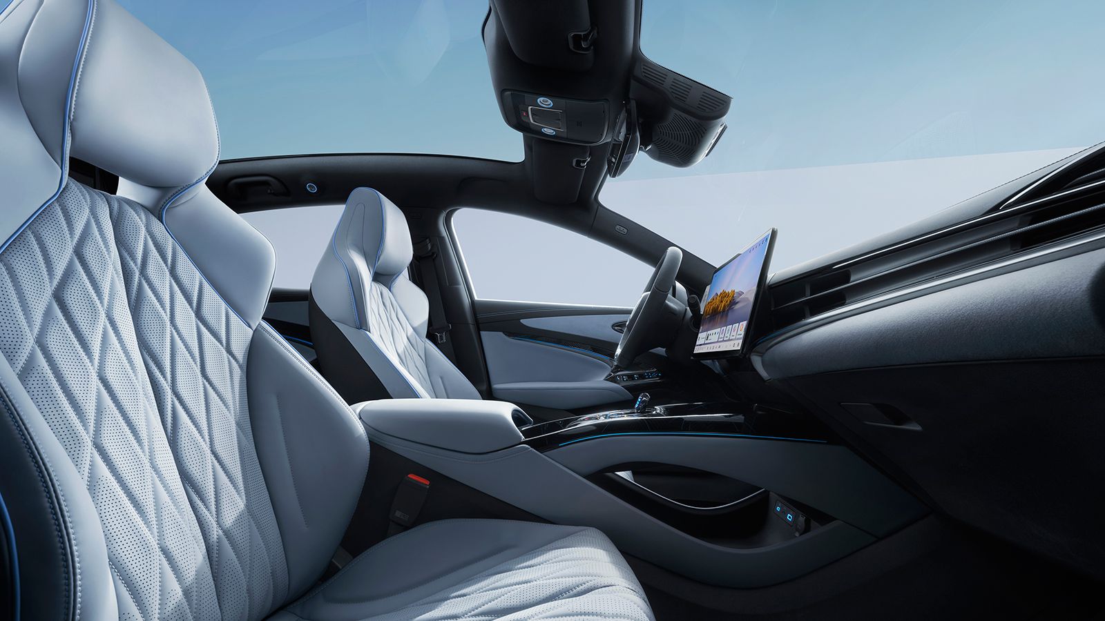 Το BYD Seal αναβαθμίστηκε σε χώρους και τεχνολογίες 